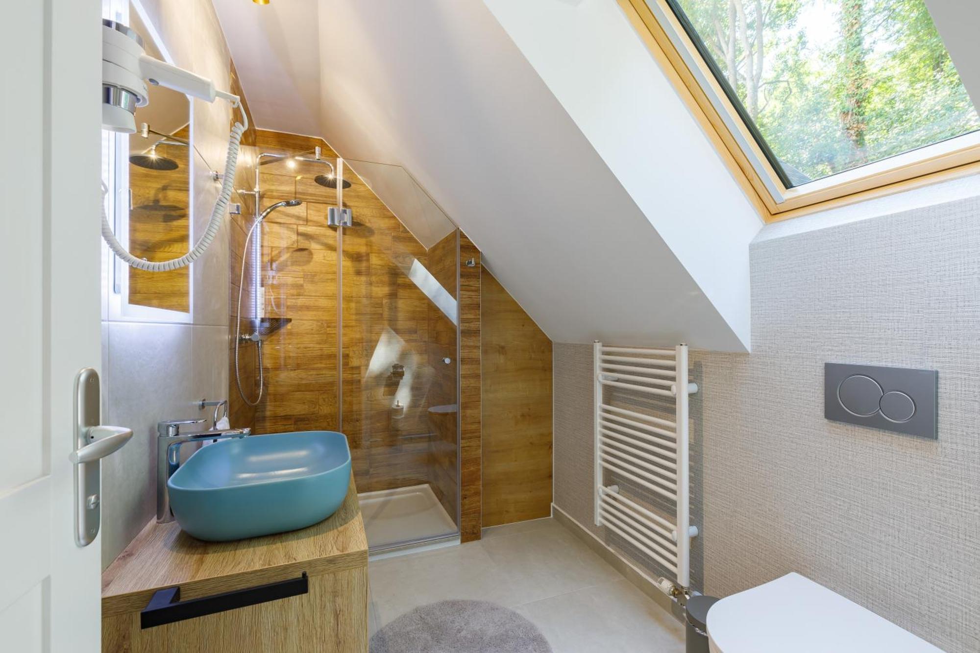 Lepke Apartmanhaz Es Etterem Tihany Exterior photo